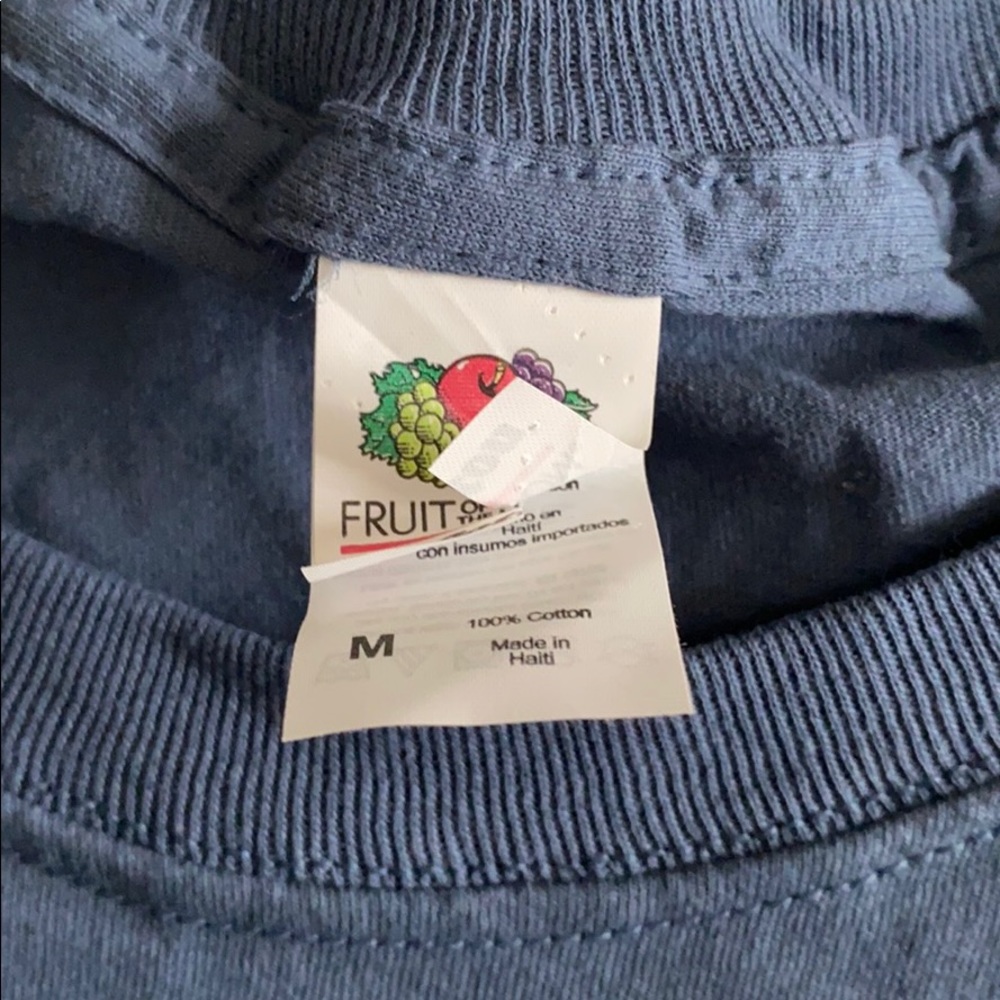 t-shirt - Picture 2 of 2